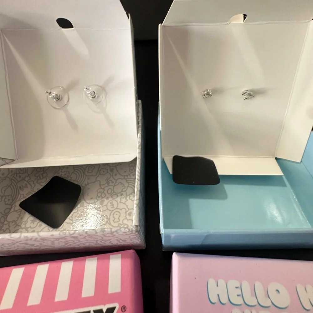 🆕BUNDLE of 2 Hello Kitty Silver Plated Earrings